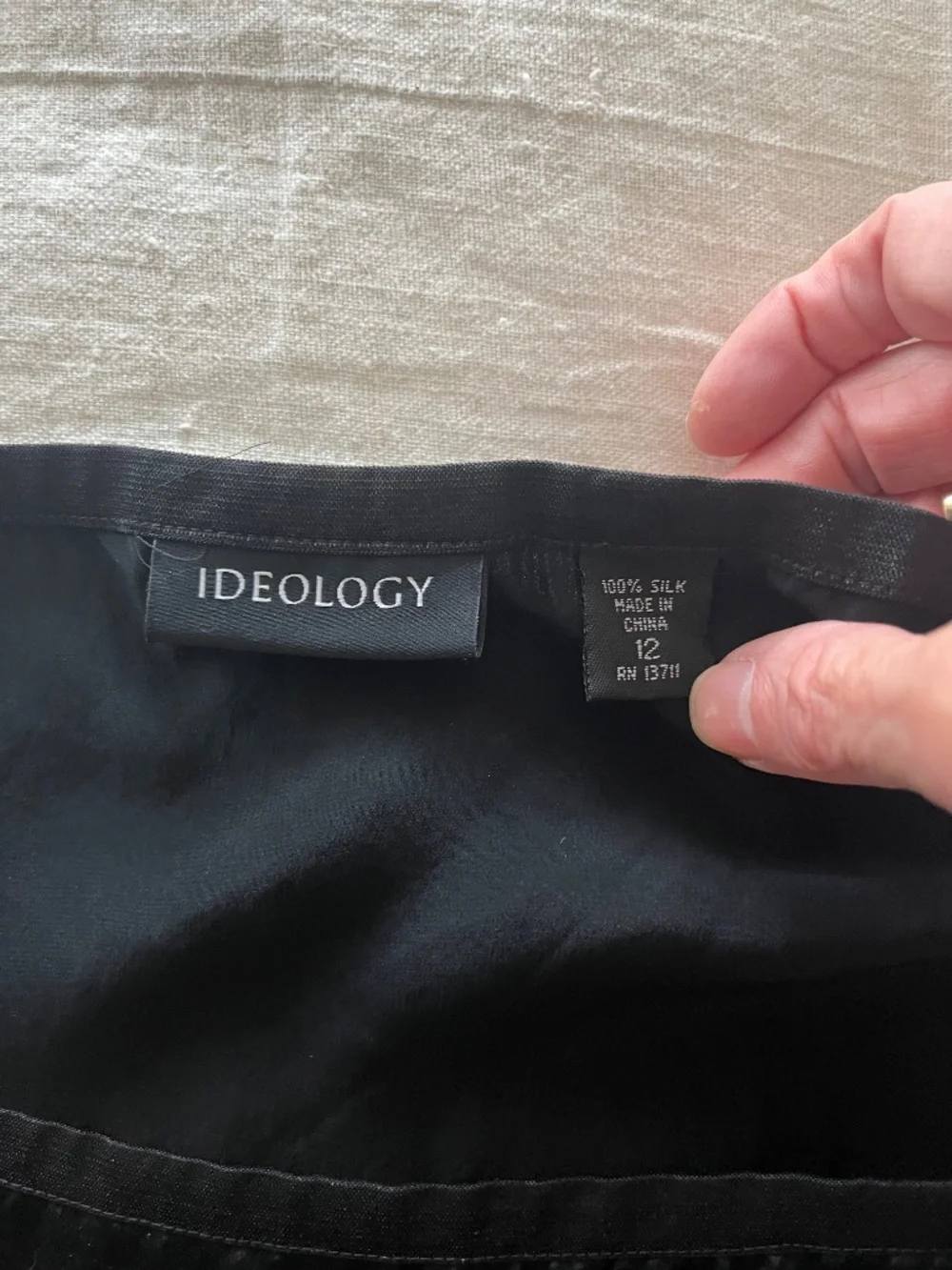 VTG Ideology 100% Silk Handkerchief Hem Skirt Black Sz 12 Dark Romantic Goth - Picture 10 of 10